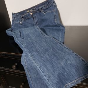 Old Navy Sweetheart Jeans